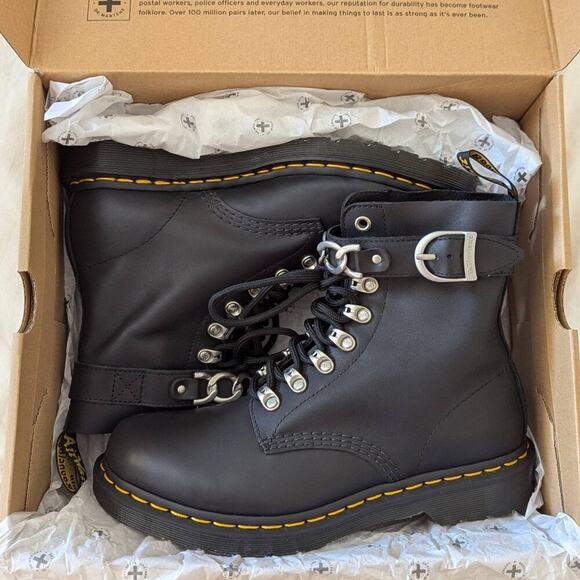 DR. MARTENS | DOC MARTENS 1460 Pascal Women's Chain Lace Up Boots, Sz 9, NIB! - Picture 5 of 9